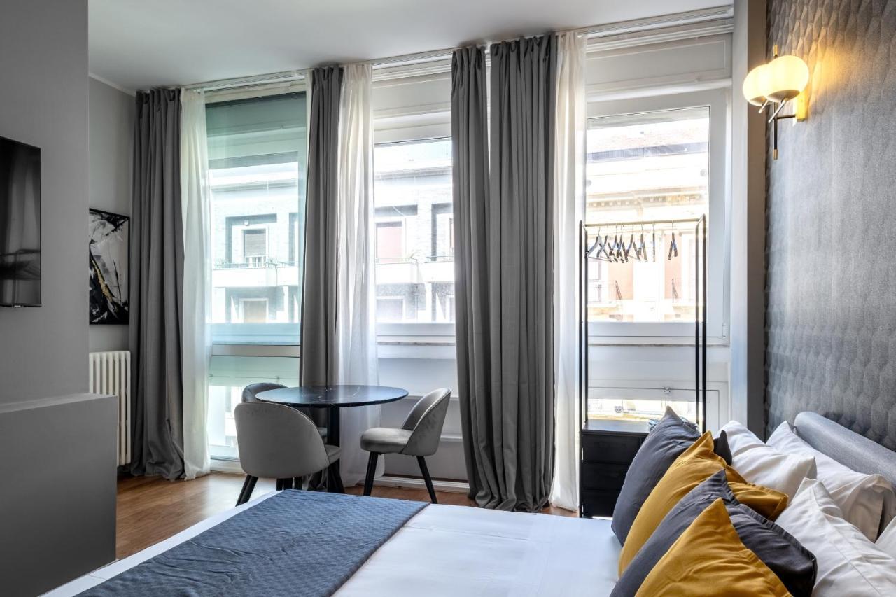 Sweet Life 2 Luxury And Design Apartment Bari Bagian luar foto
