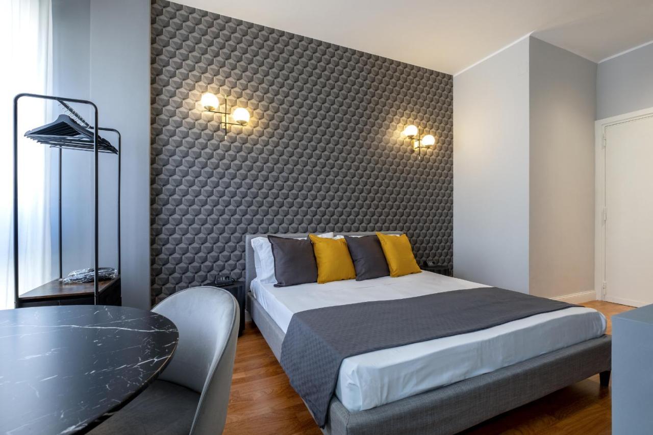 Sweet Life 2 Luxury And Design Apartment Bari Bagian luar foto